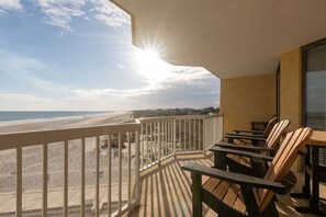 Property grounds - Stay @ Shaken Not Stirred on Folly Beach (Folly Beach)