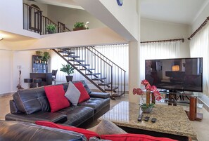 Televisión y estéreo 