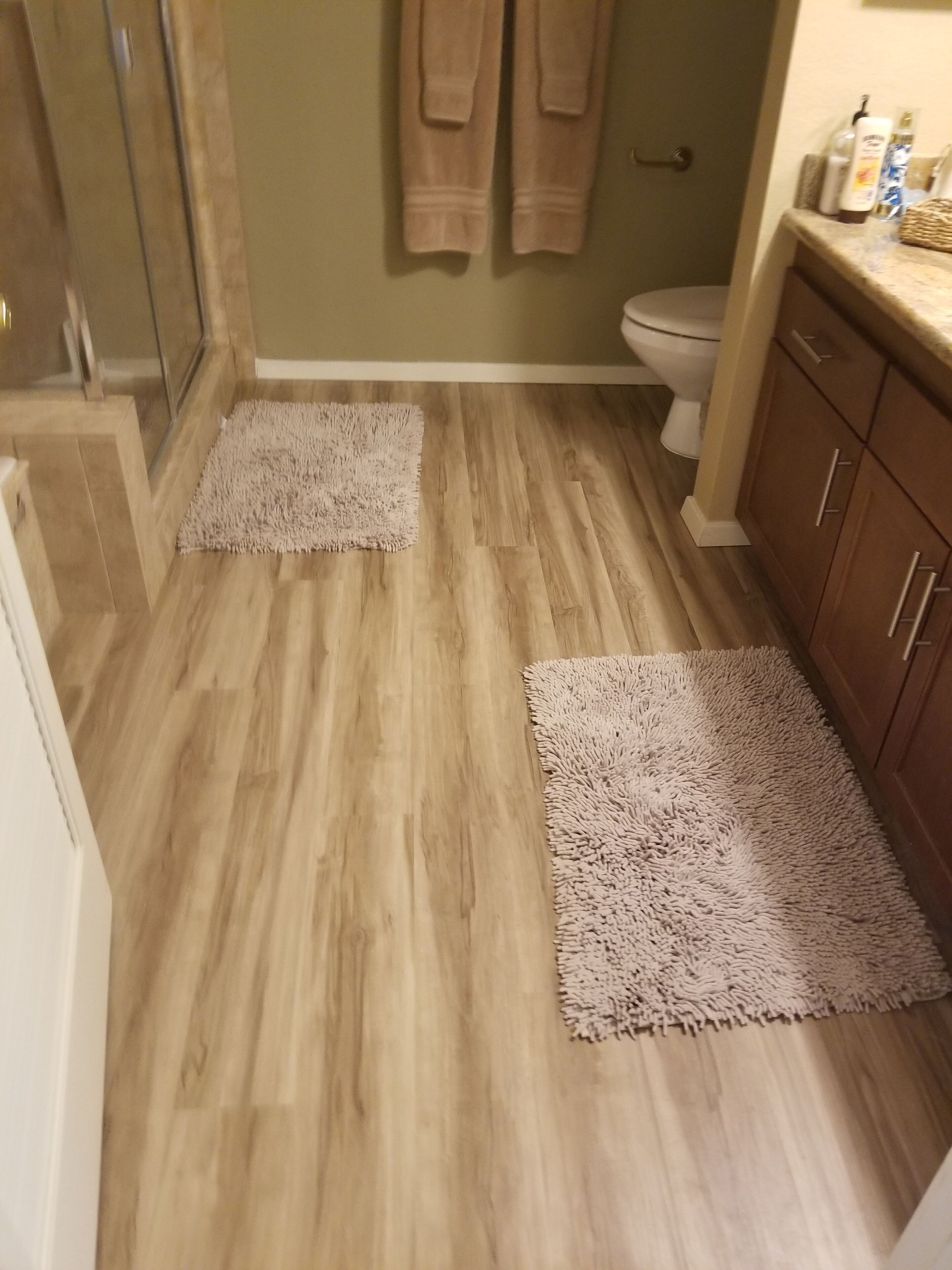 Combined shower/tub, hair dryer, towels, soap