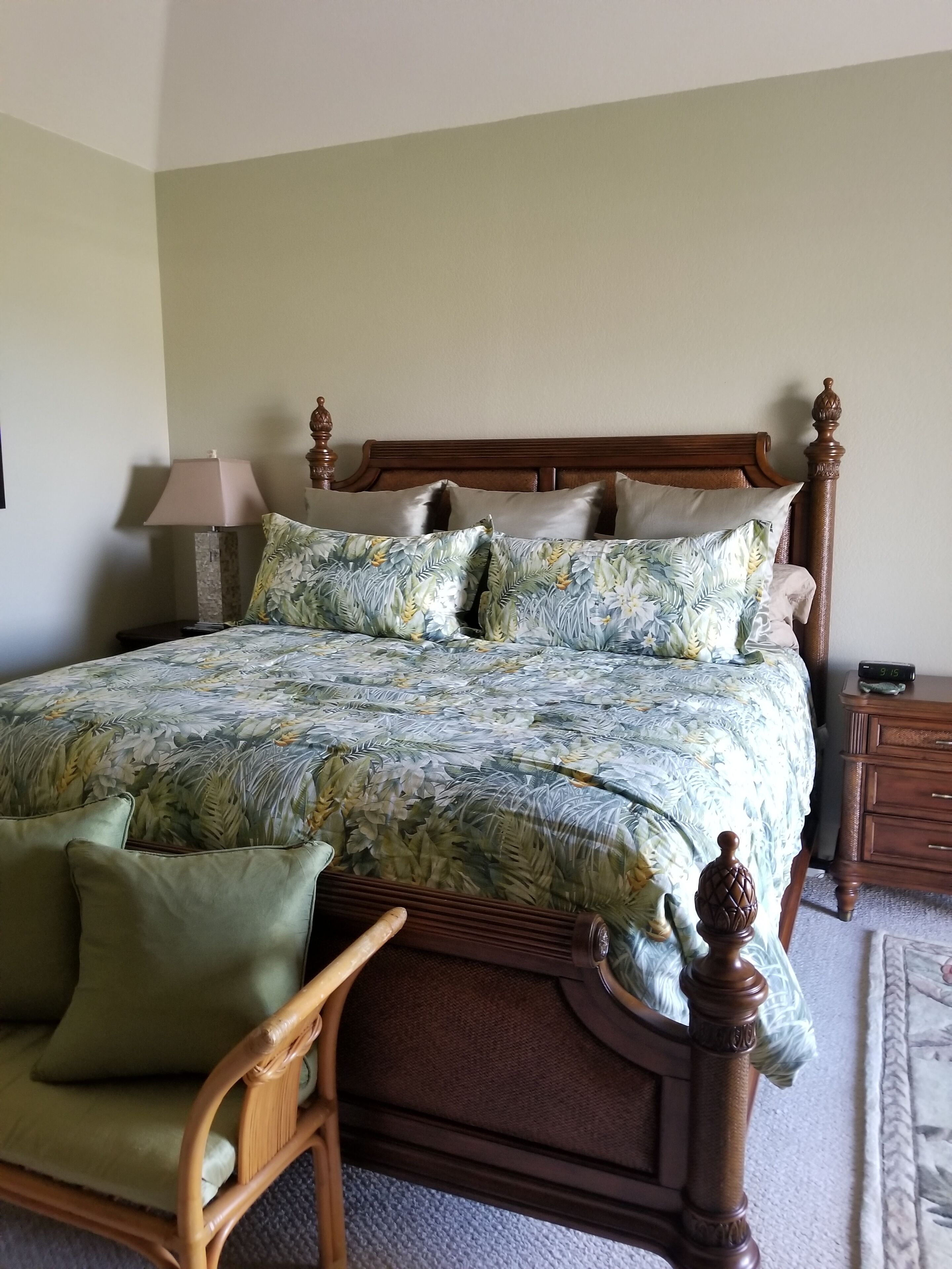 2 bedrooms, in-room safe, desk, iron/ironing board