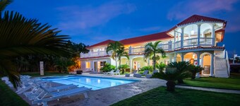 Casa Los Suenos Fantastic Luxury Oceanfront Villa