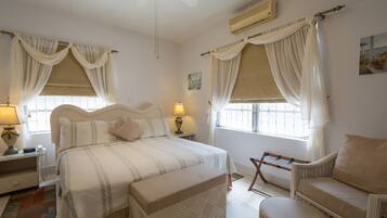 4 bedrooms, in-room safe, iron/ironing board, WiFi