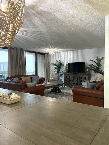 Perhe omistaa, 3 makuuhuonetta / 2 Bath Condo New Smyrna Beach