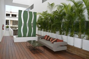 Terrace/patio - Beautiful Luxury Condo Steps From The Beach And Town (Playa Del Carmen)