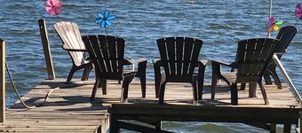 Relax by Lake Eustis in your cozy 2-bedroom retreat