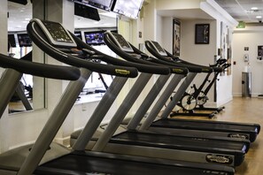 Fitness facility - BEAUTIFUL RESORT STUDIO NEAR DISNEY (kissimmee)
