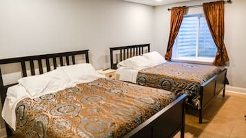 4 habitaciones, tabla de planchar con plancha, internet y ropa de cama