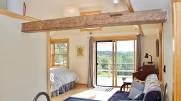 1 bedroom, desk, free WiFi, bed sheets