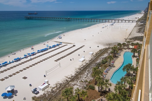 L👀K!! ⭐️ TOP-RATED DIRECT BEACHFRONT @Calypso — 2 King Beds + FREE Beach Chairs!