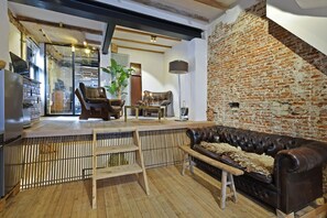 Smart TV, futbolito, libros y estéreo 