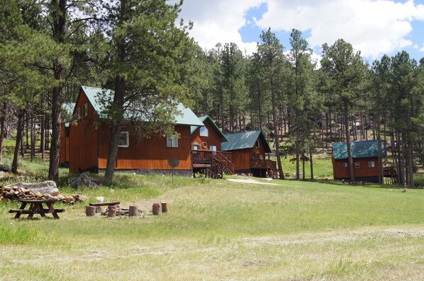Exterior - Elk Haven Vacation Cabins, Custer SD, Elk Haven Vacation Cabins, Custer SD (Custer)