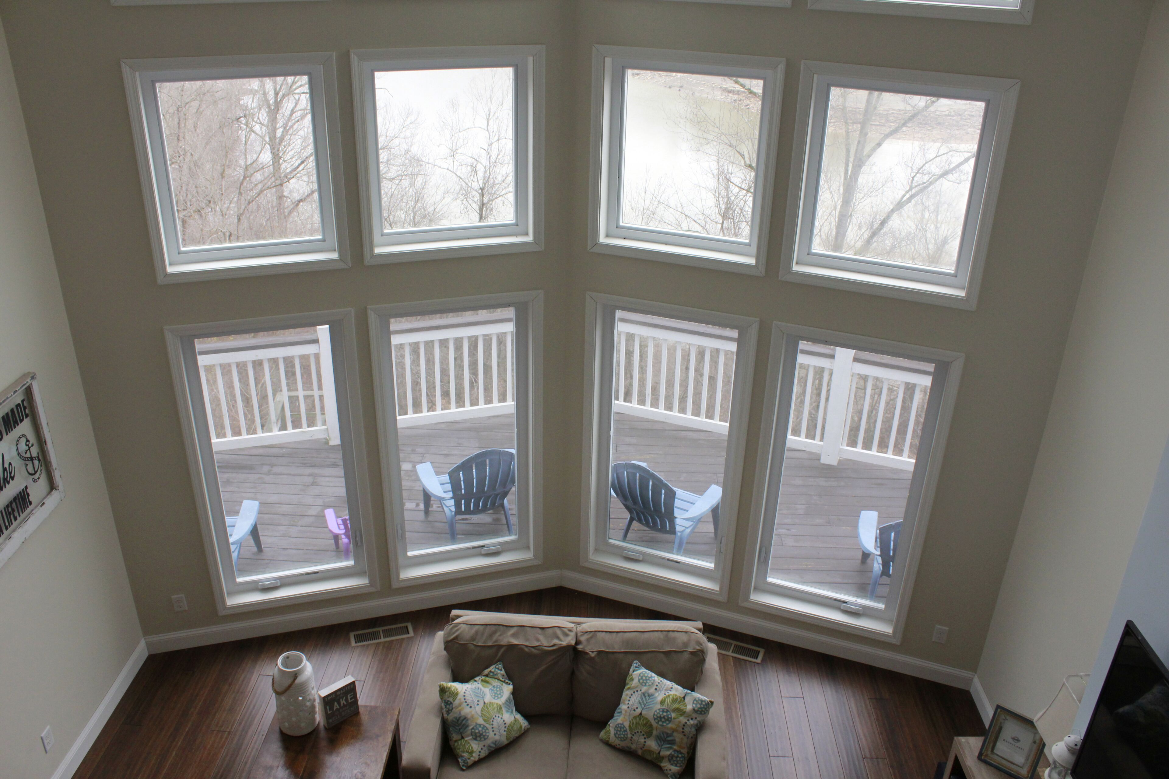 Smart TV, fireplace, video games, DVD player