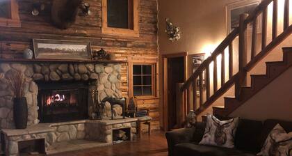 Authentic, charming Western Ranch