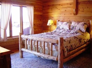 2 bedrooms, WiFi, bed sheets, wheelchair access