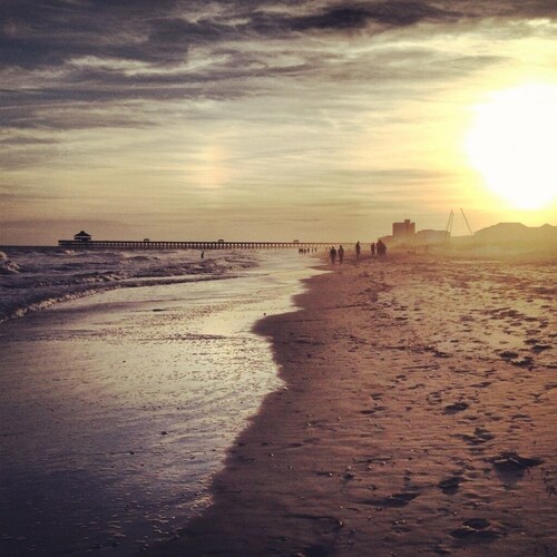 Adorable Cottage Folly Beach! 1 bloc de la plage! Super Location!  Wifi gratuit!