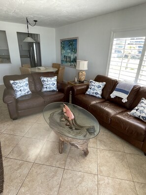 Smart TV, DVD player, books