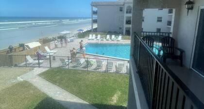 Upea, kaunis suora Oceanfront Beach Condo! Seitsemäs ilmainen!