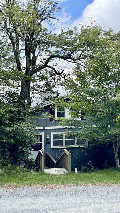 Million Dollar View just 1mile from the Ski Slopes!