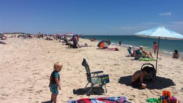 Sun-loungers, beach towels