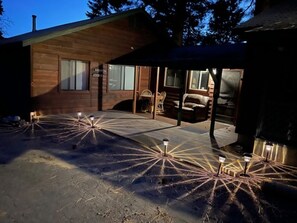 Exterior - Lakeside Cabin, Cozy Family Pet-Friendly, Beautiful Views, Free Dock & Boat Slip (Lake Almanor)