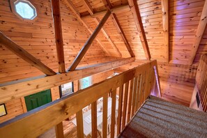 Interior - Blue Rose Cabins - Oleander Cabin (Logan)