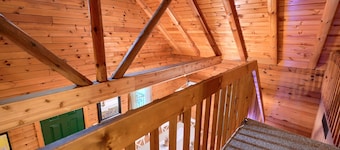 Blue Rose Cabins - Oleander Cabin - timmerstuga i skogen i Hocking Hills