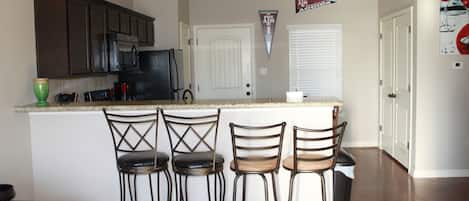 Fridge, microwave, dishwasher, coffee/tea maker