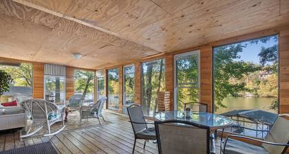 Lakeside Treasure w/ Hot Tub, Canoe & Kayaks - Comfortably Sleeps 11