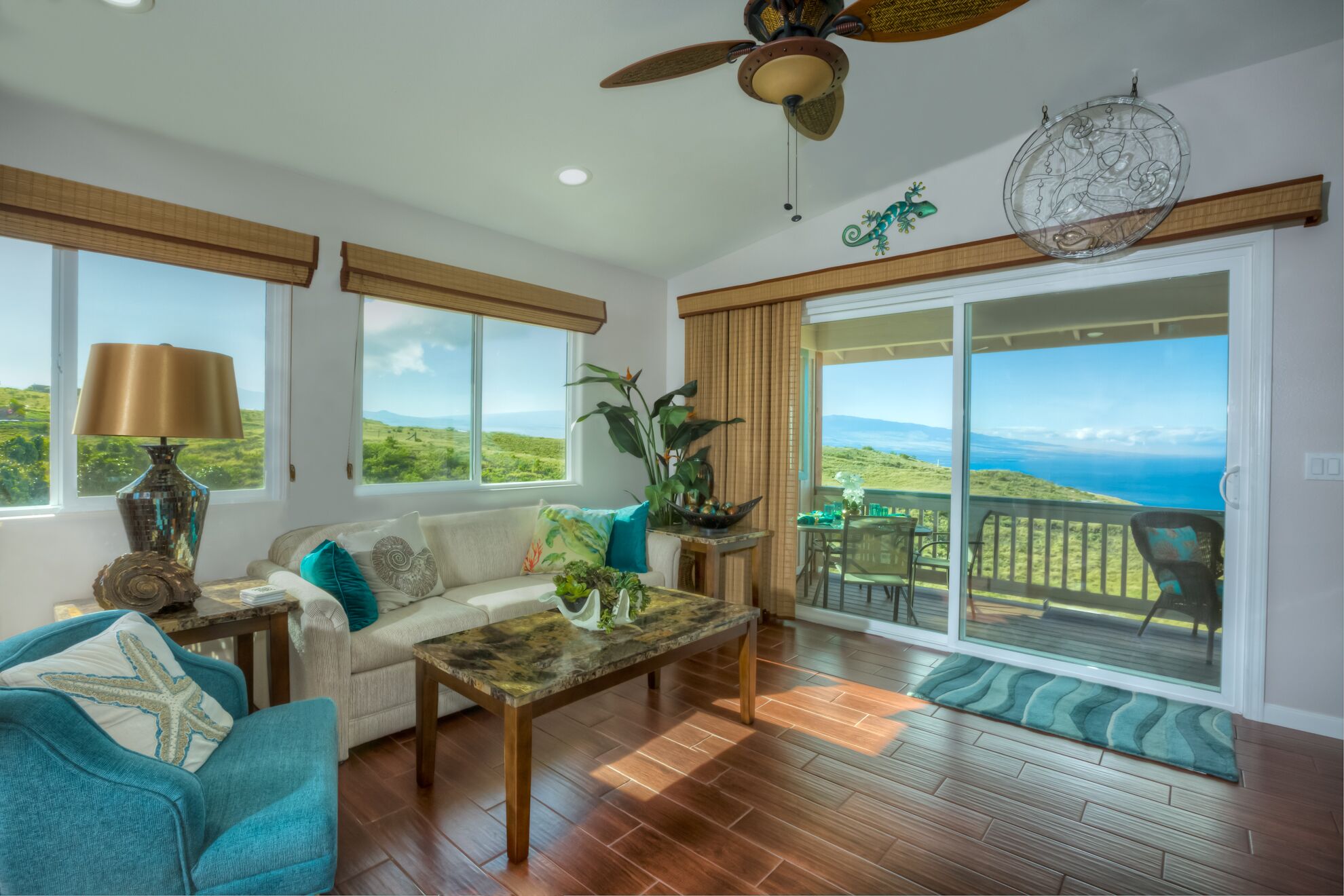Hale Ka Nani  stunning ocean and mountain views, 1 bdrm/1 bath kitchen & laundry
