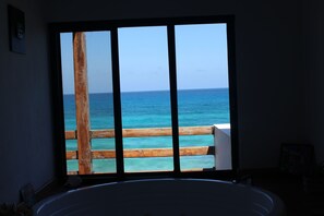 Interior - Beautiful Oceanfront Mexican Villa with Infinity Pool, and Spectacular View (Isla Mujeres)