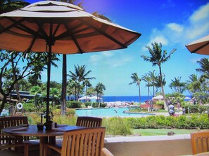 Outdoor dining - Christmas Week - Dec. 19-26, 2026 - Westin Kaanapali - 1 Bdrm. Fixed Oceanview (Lahaina)