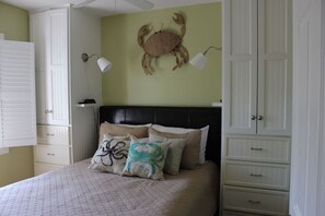 1 chambre, fer et planche à repasser, accès au Wi-Fi (inclus)