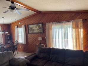 Smart TV, DVD player