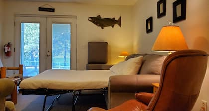 Quiet apartment along the river located about 4 miles east of Leavenworth.