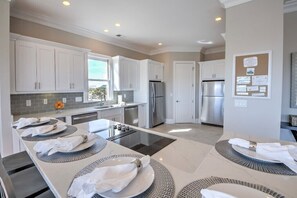 Fridge, microwave, stovetop, dishwasher - Ask @ Discounts!! 🌴 'Palm Manor' by Exclusive Properties ~ Pool, Elevator, Views (Isle of Palms)