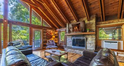 High Point Lodge With Indoor Saltwater Pool