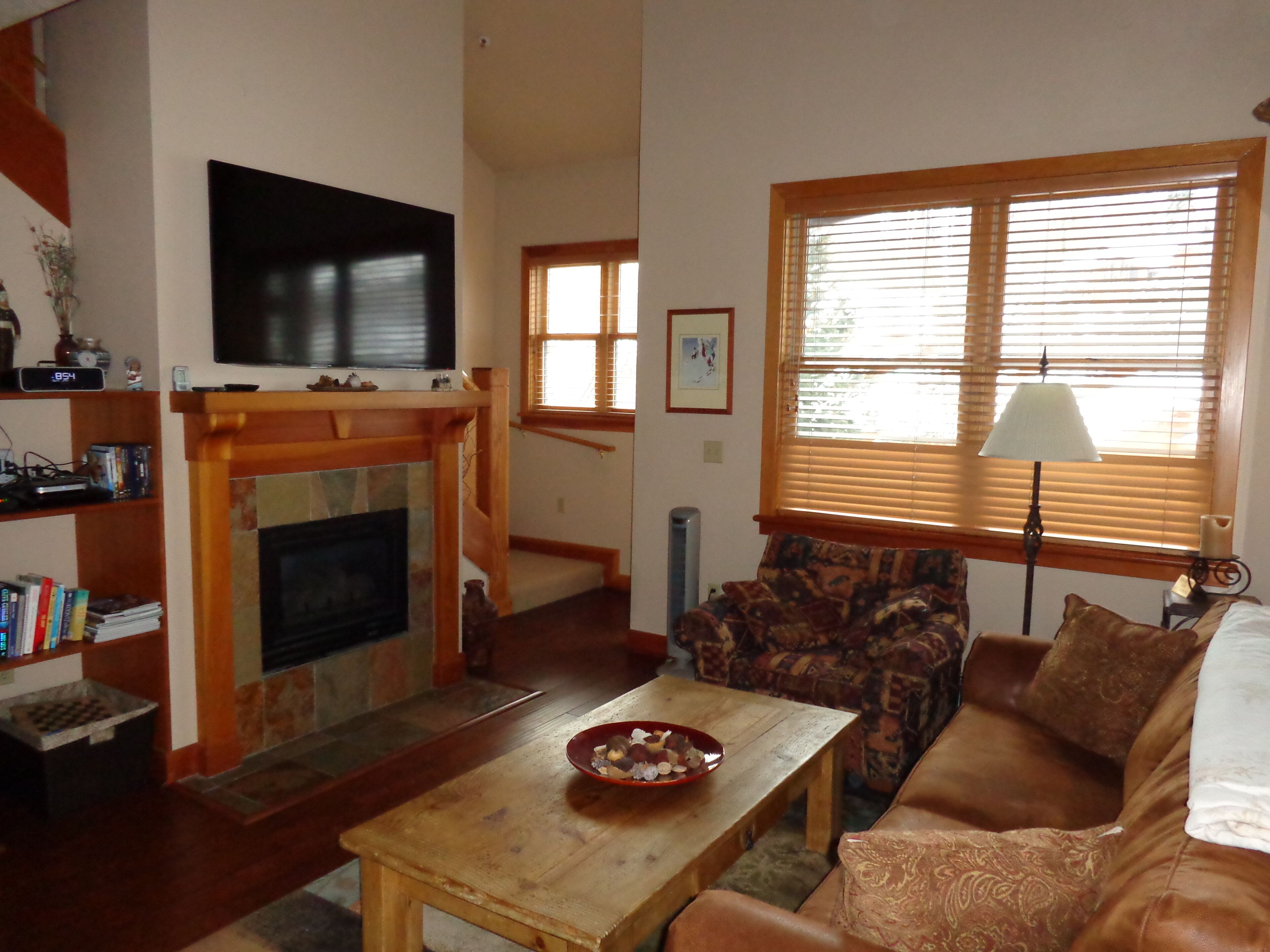 Deer Valley Townhouse, with New Private Hot Tub Just Steps Away from the Bus