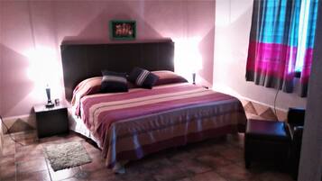 2 quartos, ferros/tĂĄbuas de passar roupa, Wi-Fi, roupa de cama