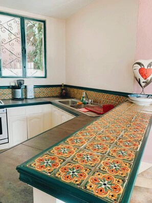 Fridge, microwave, oven, stovetop - Stunning City View Apartment (Oaxaca de Juárez)