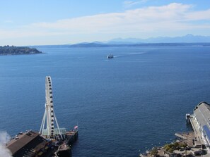 Beach - Modern Downtown Unit at Harbor Steps with Stunning Panoramic Water Views! (Seattle)