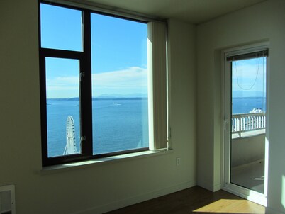 Modern Downtown Unit at Harbor Steps with Stunning Panoramic Water Views!