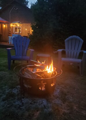 Terrace/patio - 3 Bedroom Cottage Backs on to Sauble Beach  (Sauble Beach)