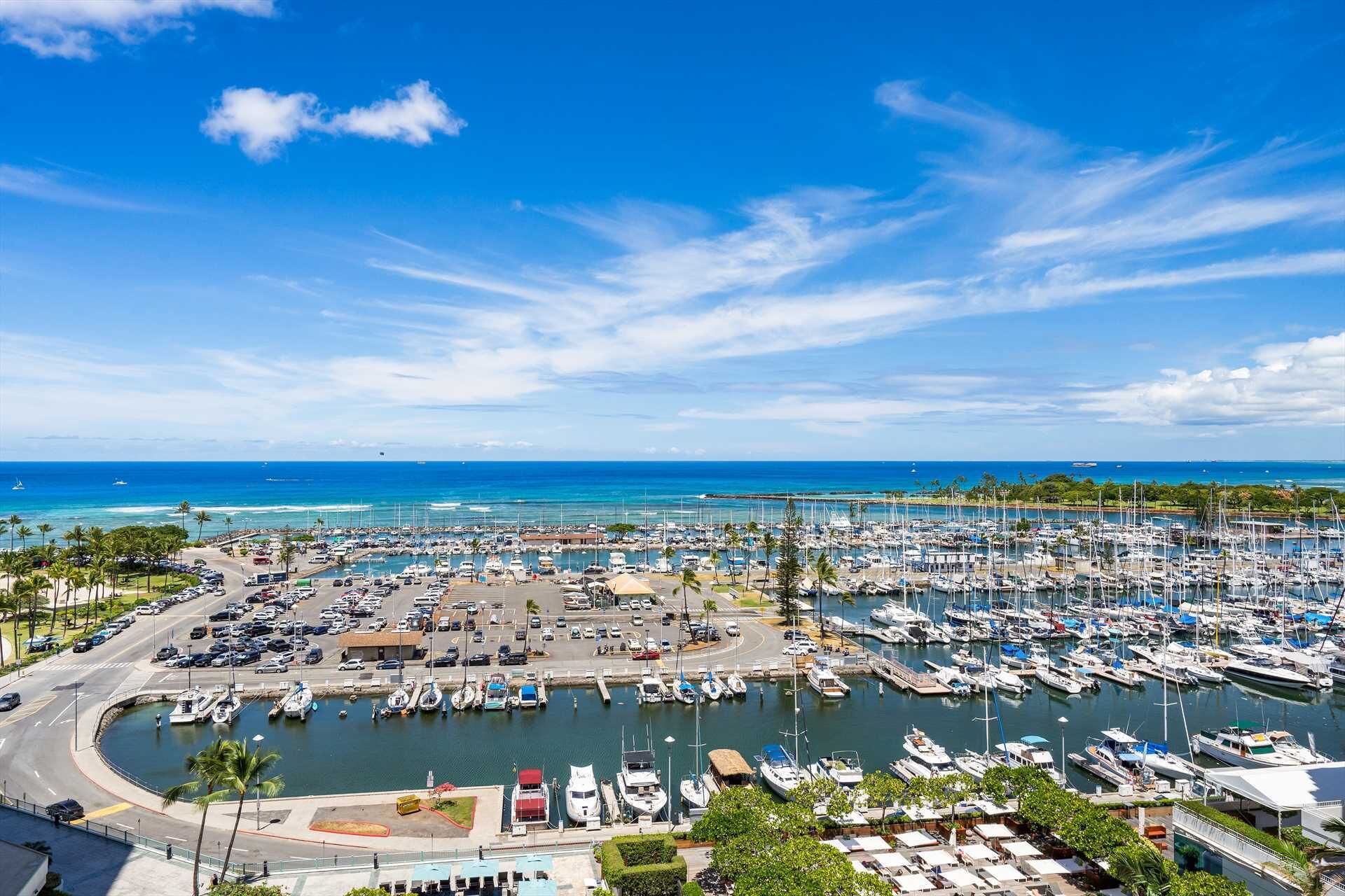 Ilikai 1110 2 Bed Room Wrap Around Ocean / Sunset / Marina Views