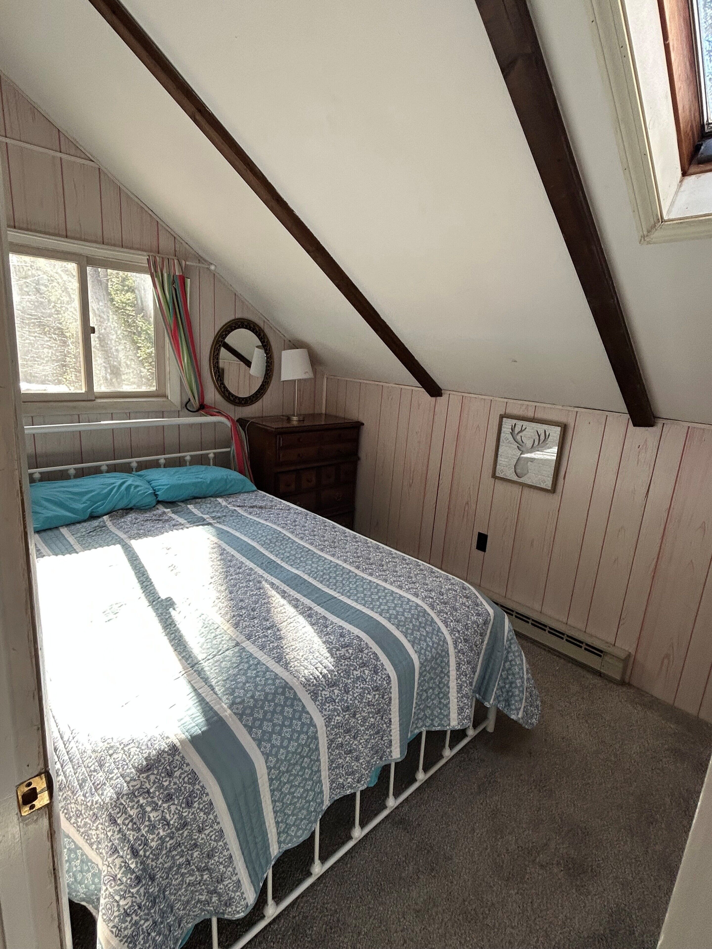 Queen in bedroom 4 (2nd floor)