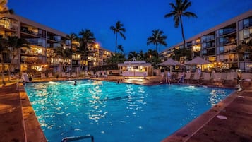 Outdoor pool, a heated pool