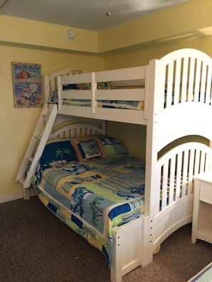 1 bedroom, free WiFi - Steps from the Beach! (Wildwood Crest)