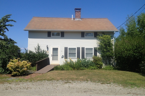 Street view of Seaside Rose Cottage