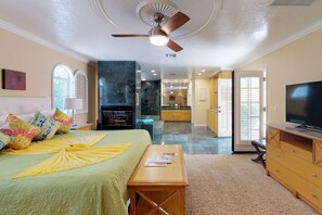 7 habitaciones, tabla de planchar con plancha, internet y ropa de cama 