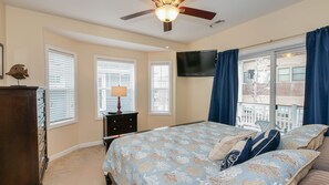 7 bedrooms, iron/ironing board, free WiFi, wheelchair access - 1 OF A KIND, SPACIOUS 6+ large bedrooms/5 baths, 3 Floors, ELEVATOR, sleeps 26! (Ocean City)