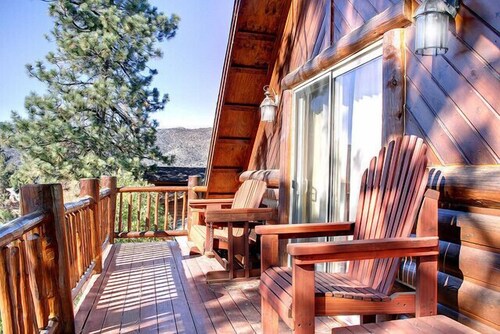 Luxury 4 Bd Family Cabin In The Exclusive Castle Glen Estates 